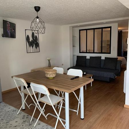 Appartement Dans Maison Basque Mouguerre Kültér fotó